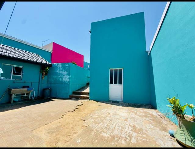 3 BEDROOM HOUSE FOR SALE IN NEWLANDS WEST